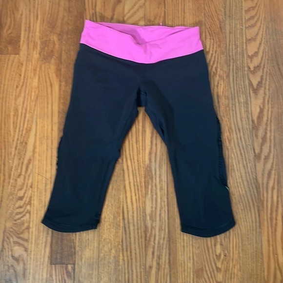 Lululemon Run: Fast And Free Crop Black Pow Pink size 6 - Picture 3 of 10